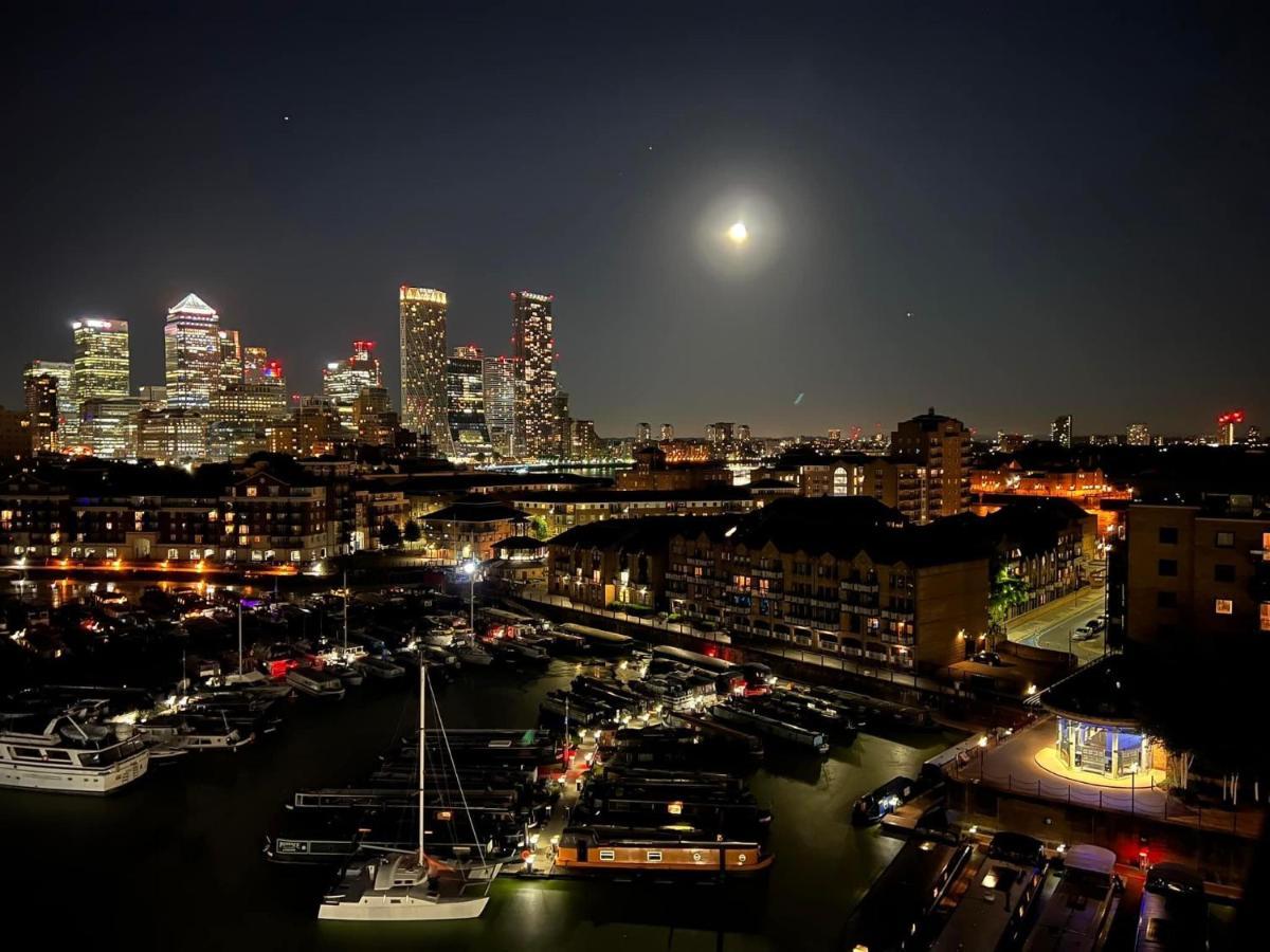 Apartamento Verwood Entire With Free Gated Parking On The Island Londres