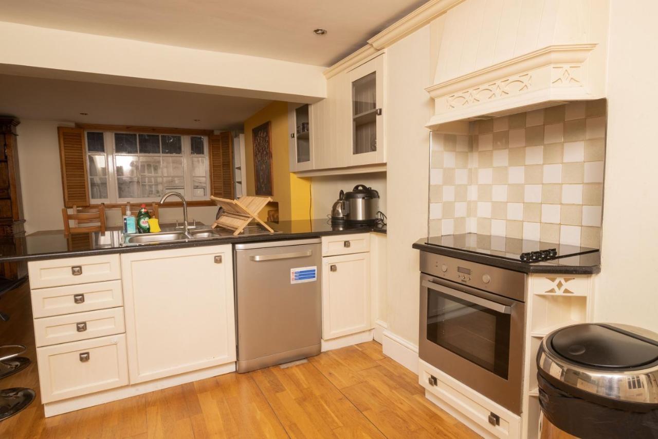 The Angel Place Hideaway - Fair 4bdr House With Terrace * Londres