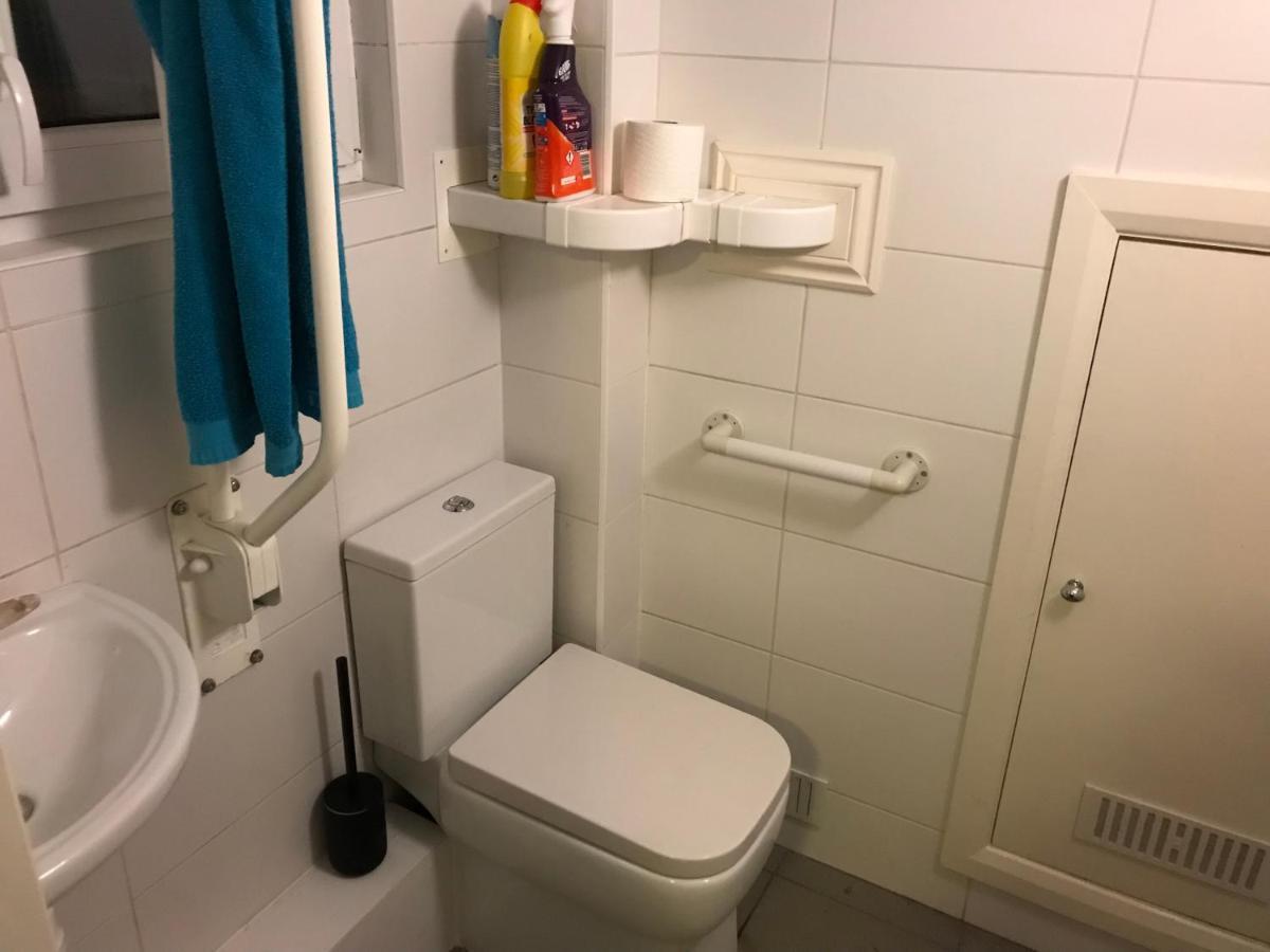 West Kensington 3 Bedroom * Londres