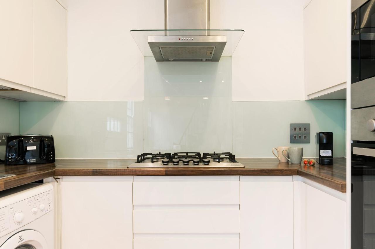 Spacious 4 Bedrooms Flat In New Oxford Street Apartamento