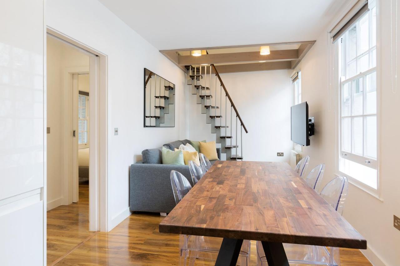 Spacious 4 Bedrooms Flat In New Oxford Street * Londres