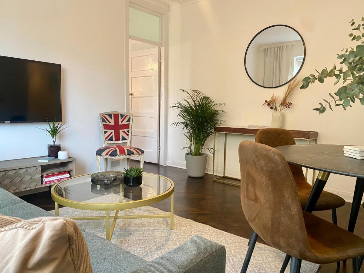 Appartement Newly Refurbished 2 Bedroom In South Londen