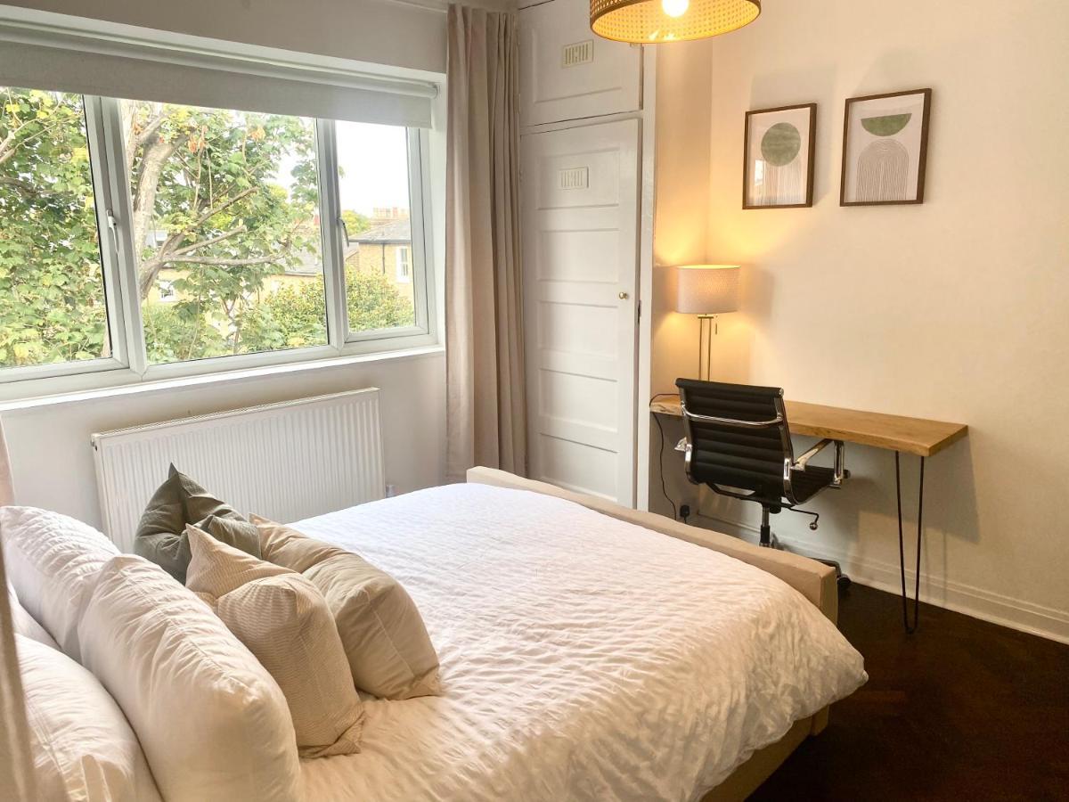 Newly Refurbished 2 Bedroom In South Appartement Londen