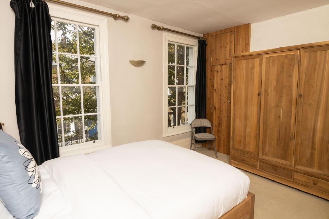 The Angel Place Hideaway - Fair 4bdr House With Terrace Appartement