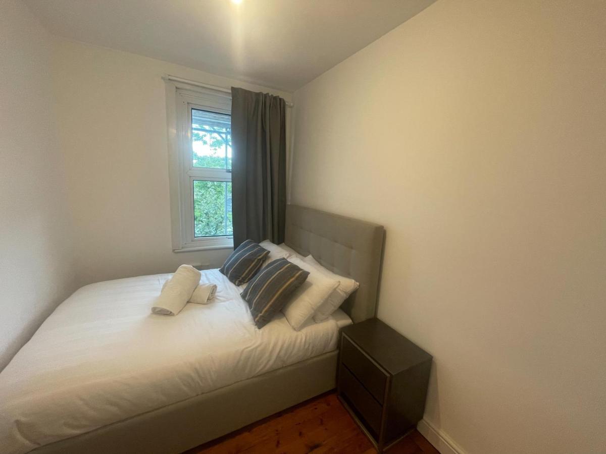 8 Balchier Road Ferienhaus