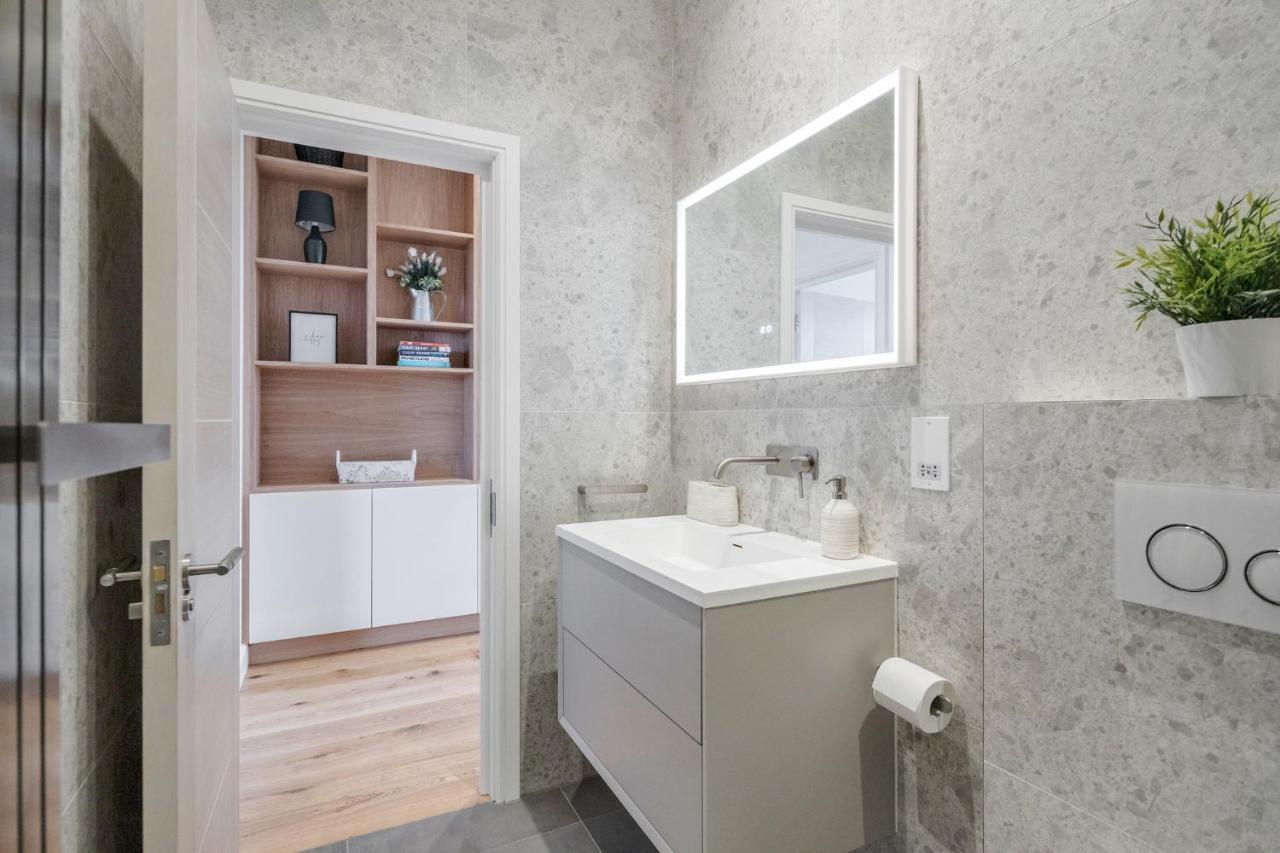Beautiful 2 Bedrooms Split Level Fulham *