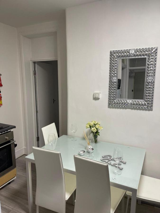 Apartment Miles Building 2 *