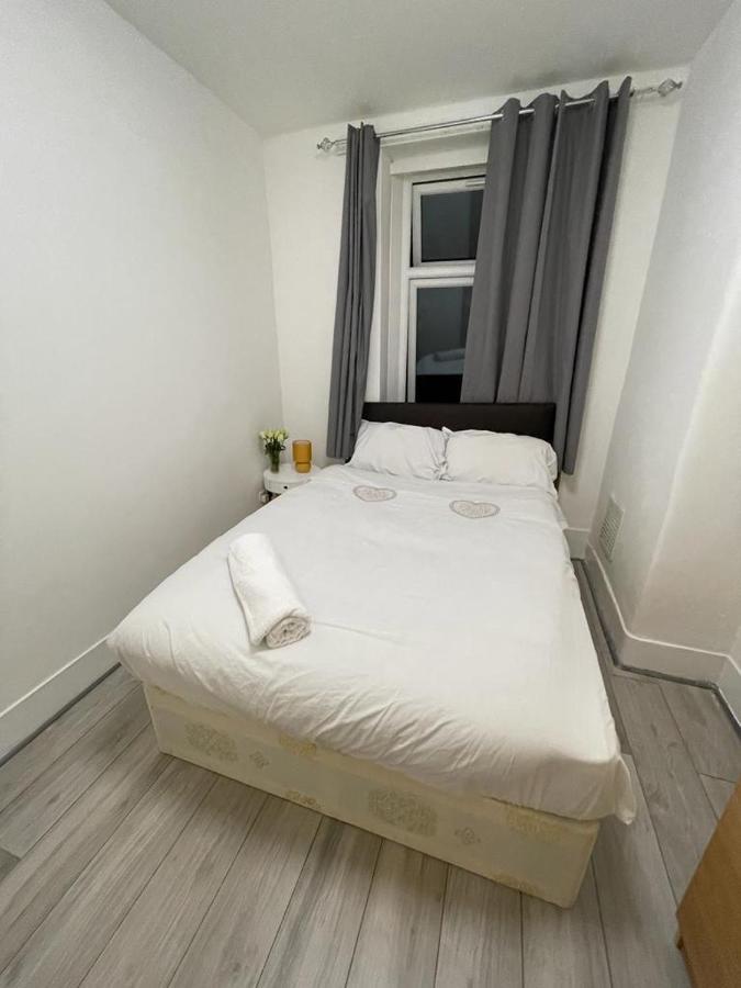 Miles Building 2 Apartment