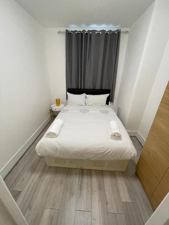 Miles Building 2 Apartment London