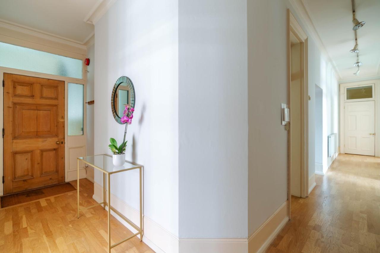 Bright Space In The Heart Of Apartamento