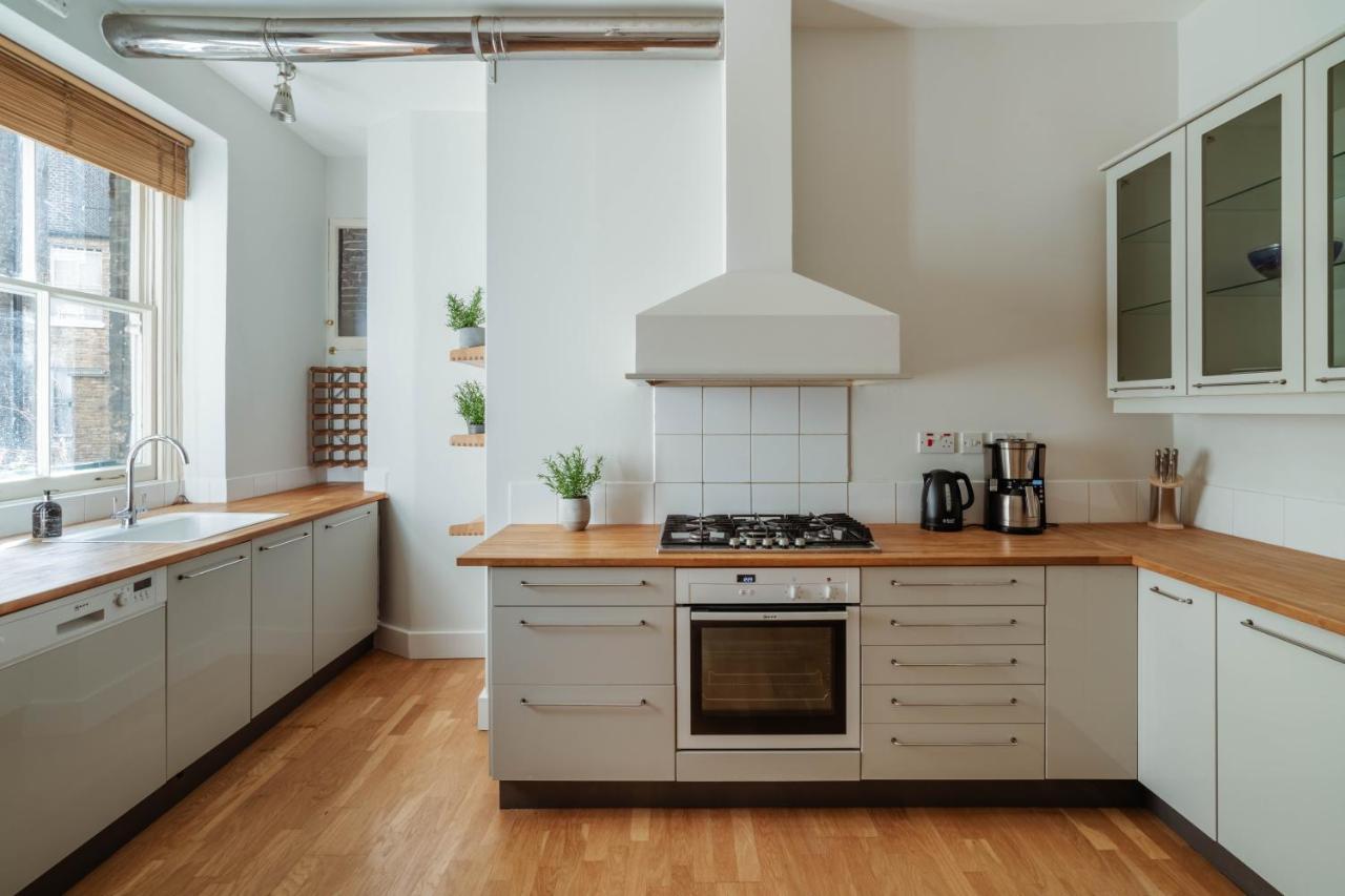Bright Space In The Heart Of Apartment *