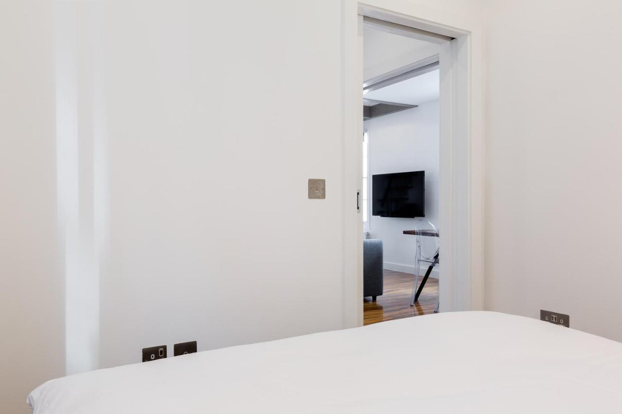 Spacious 4 Bedrooms Flat In New Oxford Street Apartamento