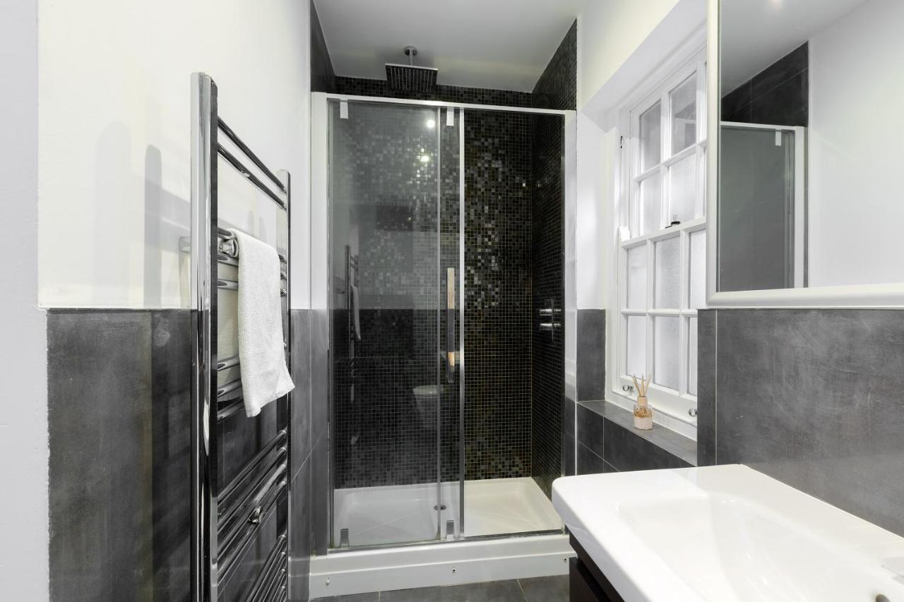 Spacious 4 Bedrooms Flat In New Oxford Street Apartamento Londres