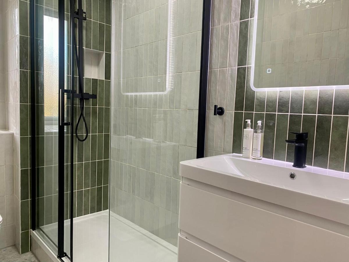 Newly Refurbished 2 Bedroom In South Appartement