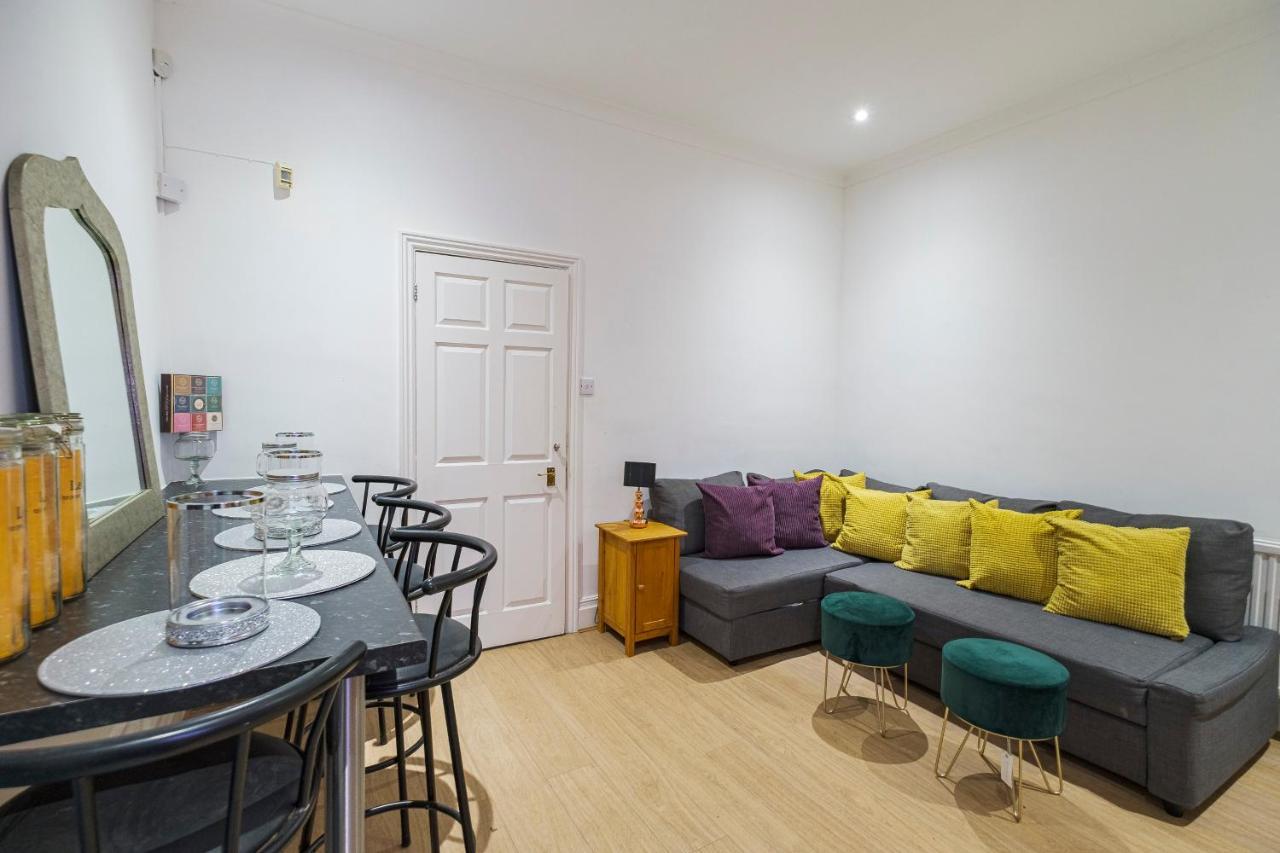 Larger Groups With Garden And Parking Apartamento *