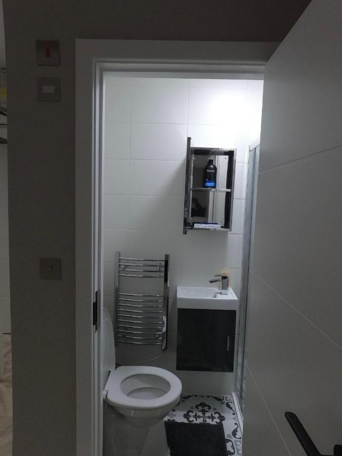 Quarto em Acomodações Particulares Lbt Ltd