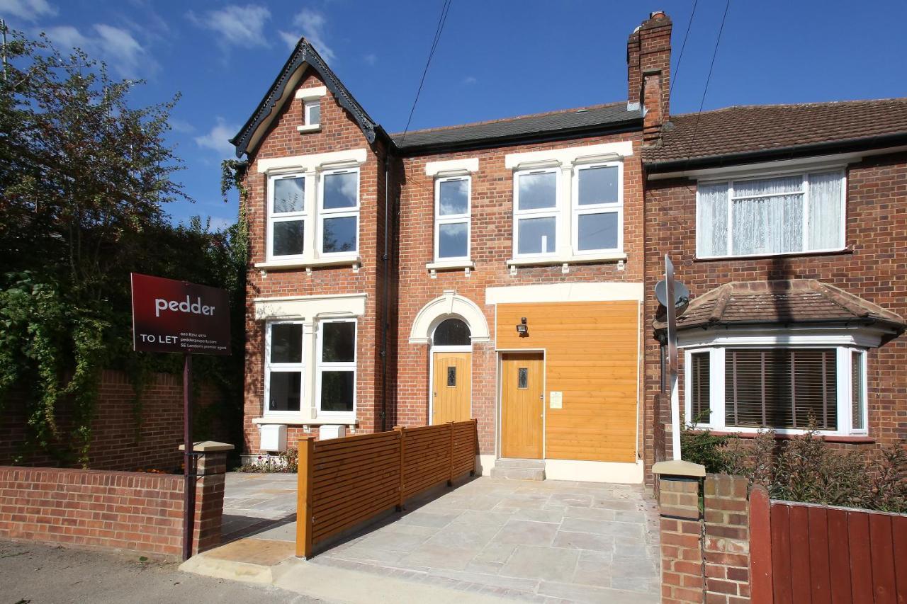 Luxury 5 Star - Parking, Garden, Nr Greater Metro Stations Apartamento Londres