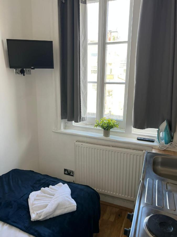 Single Studio Shared Bathroom/toilet Near Paddington Appartement *