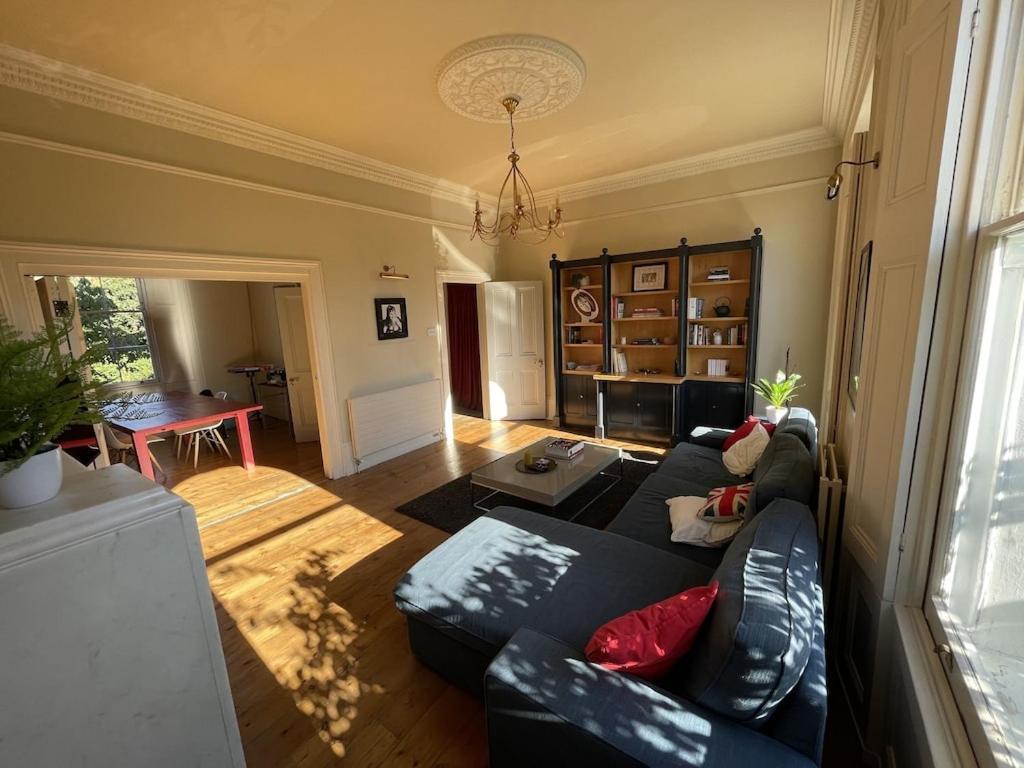 Apartamento Beautiful 5-bedroom Townhouse