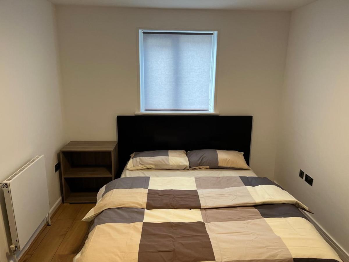 Three Bedroom House In Tooting By Star * Londres