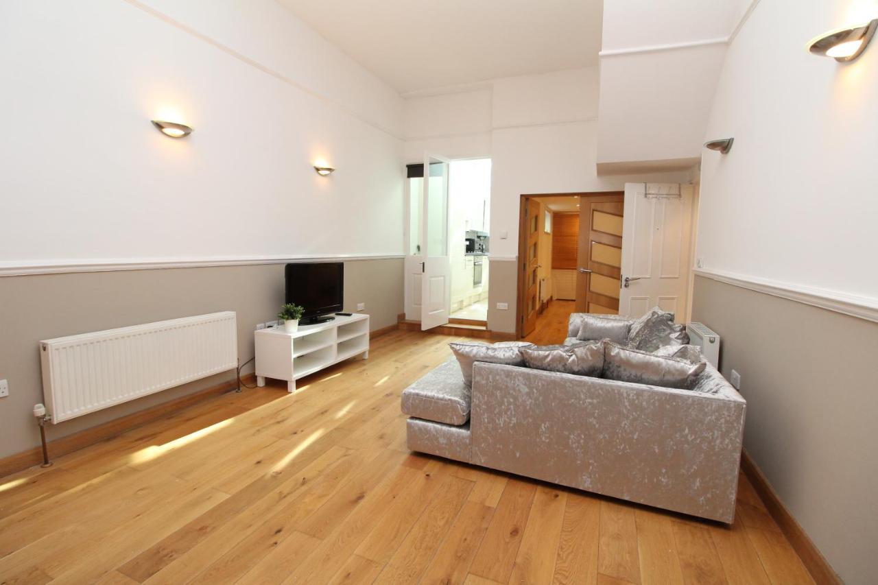 Appartement Stunning 2 Bed Flat In Fulham Londen