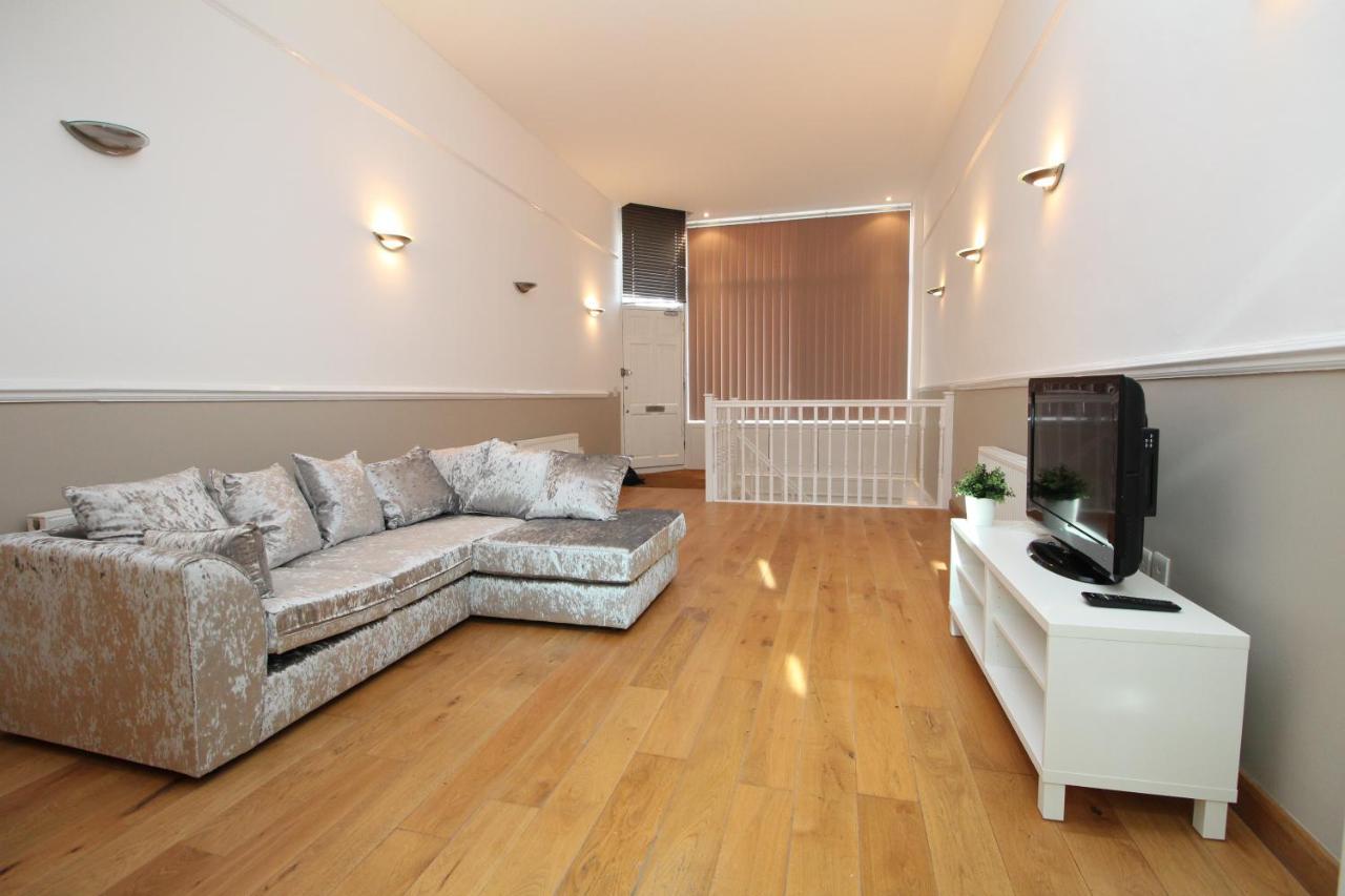 Stunning 2 Bed Flat In Fulham * Londen