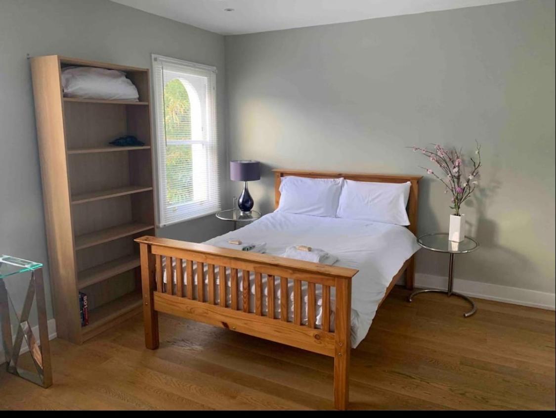 Quarto em Acomodações Particulares Jkhomestay *