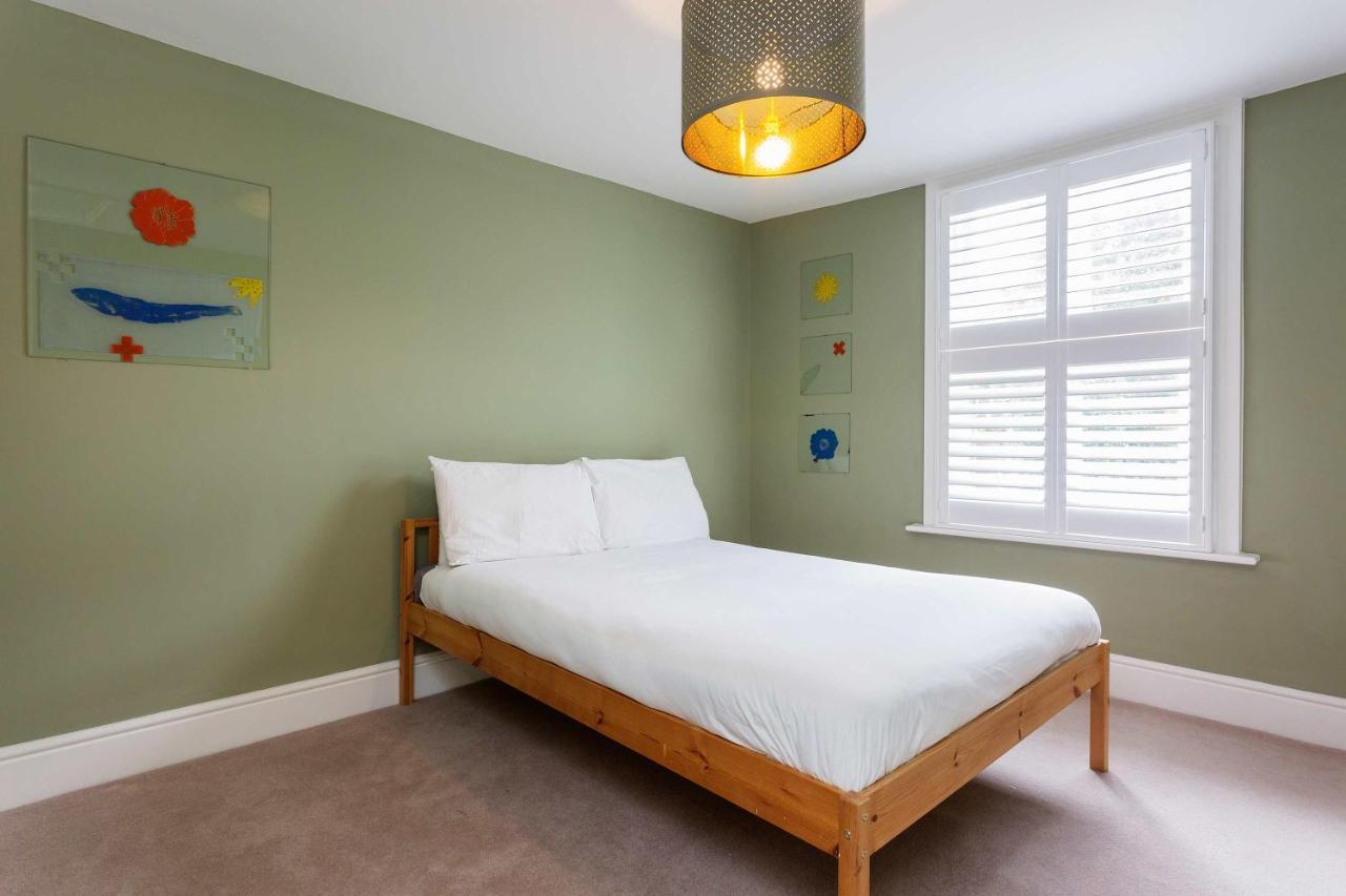 Veeve - Embassy Elegance * Londres