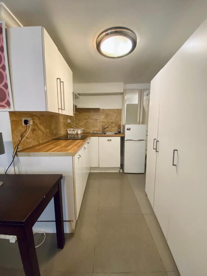 Lower Ground Bell Street Apartamento *