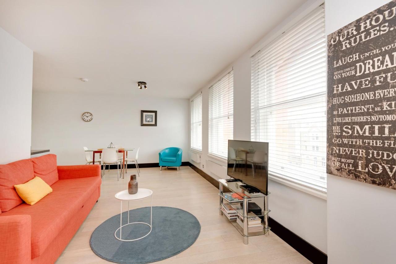 Farringdon Penthouse Loft By Living *