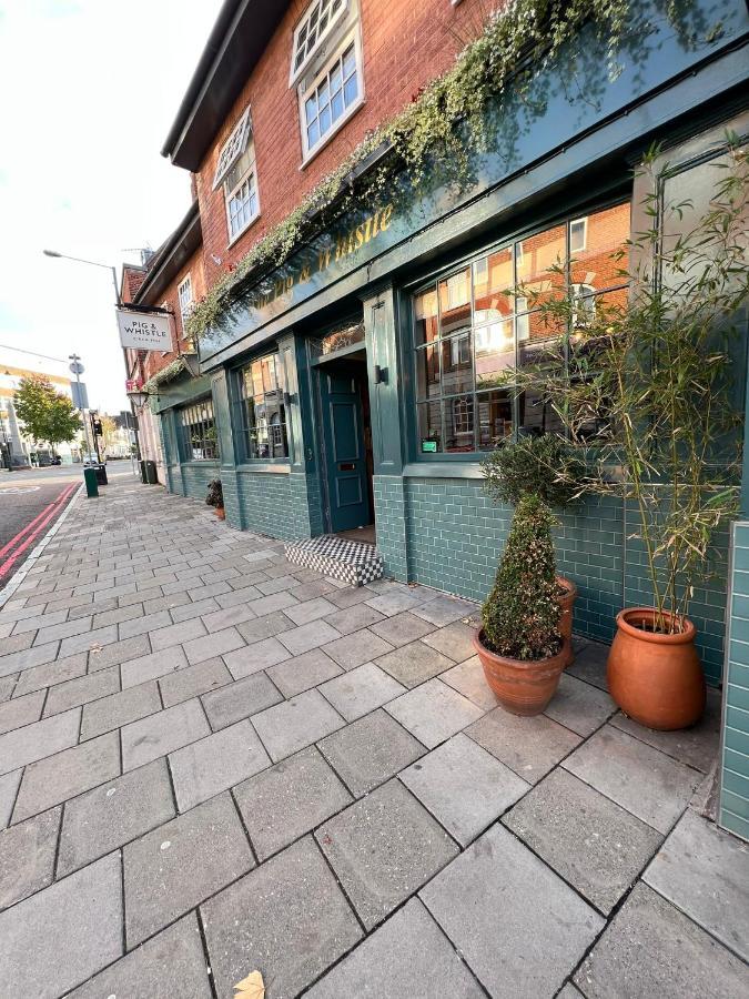 Inn The Pig And Whistle Londres