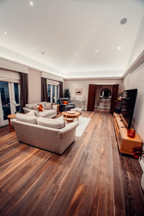 Apartamento Lovely 4/bdr Penthouse W/ Lovely Views