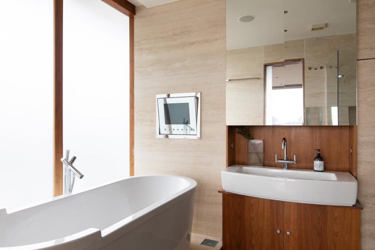 The Canary Wharf Secret - Glamorous 3bdr Flat With Terrace And Parking * Londres
