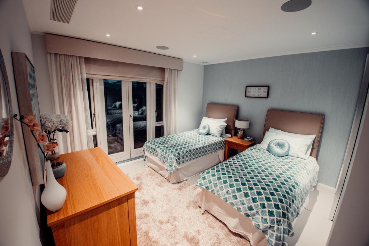 Lovely 4/bdr Penthouse W/ Lovely Views Apartamento