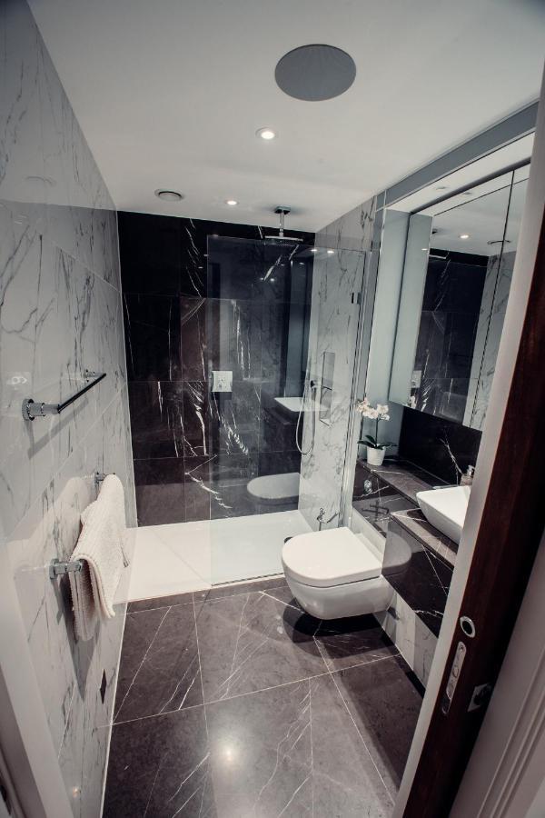 Lovely 4/bdr Penthouse W/ Lovely Views Londres