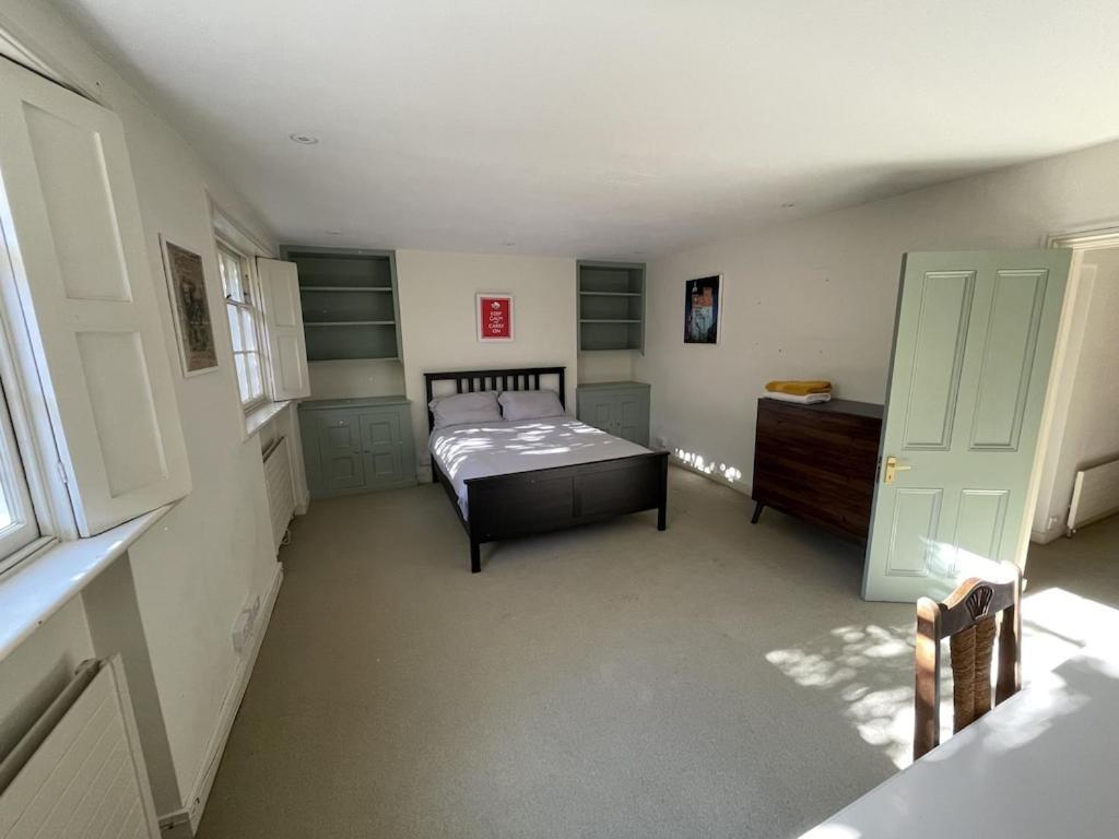 Apartamento Beautiful 5-bedroom Townhouse