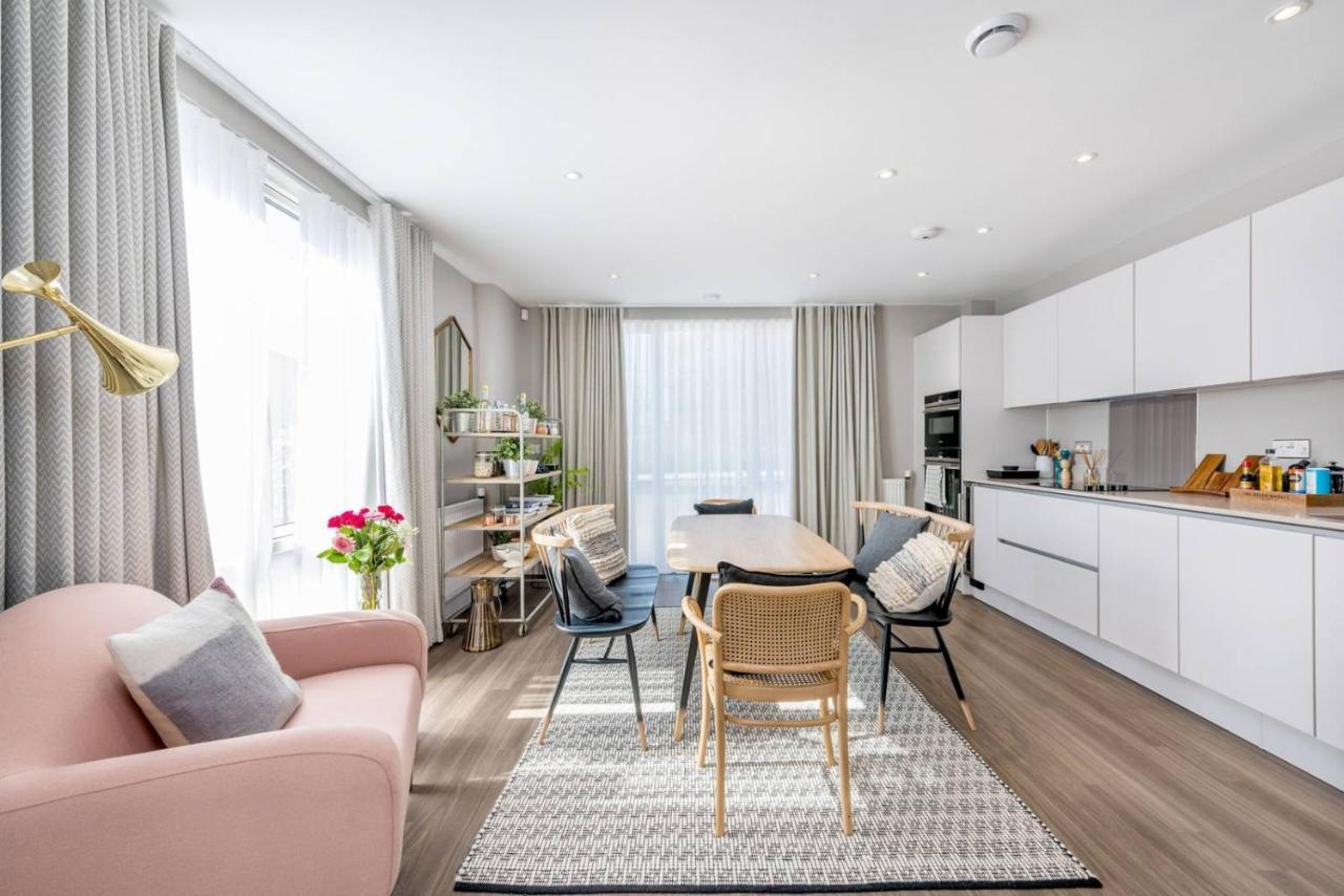 Privatunterkunft Luxury & Spacious With Hot Bath In Ultra Modern Flat *