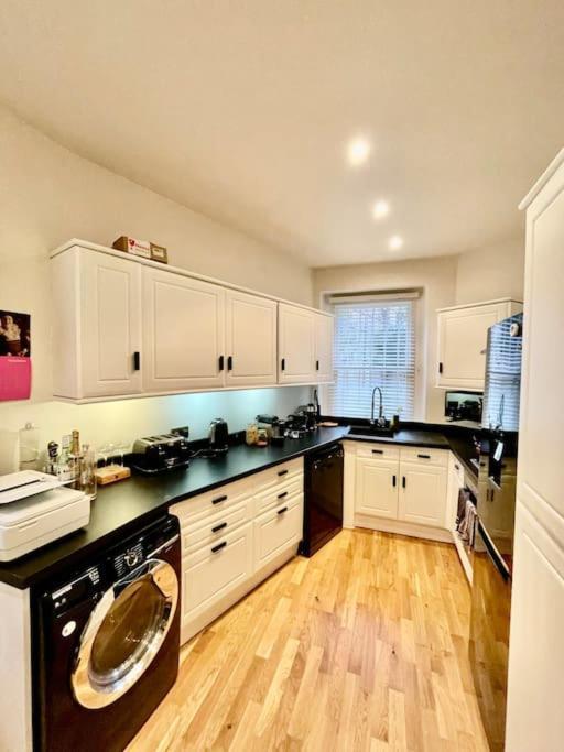 Spacious Flat With Huge Patio In Appartement Londres