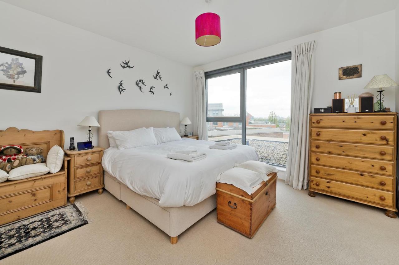 Apartamento Superb With Terrace Near The River In Putney By Underthedoormat *