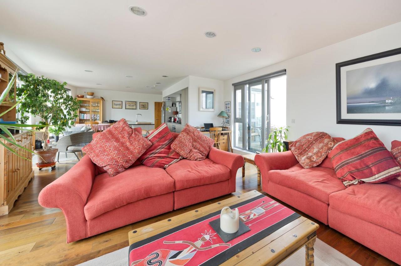 Superb With Terrace Near The River In Putney By Underthedoormat Apartamento *
