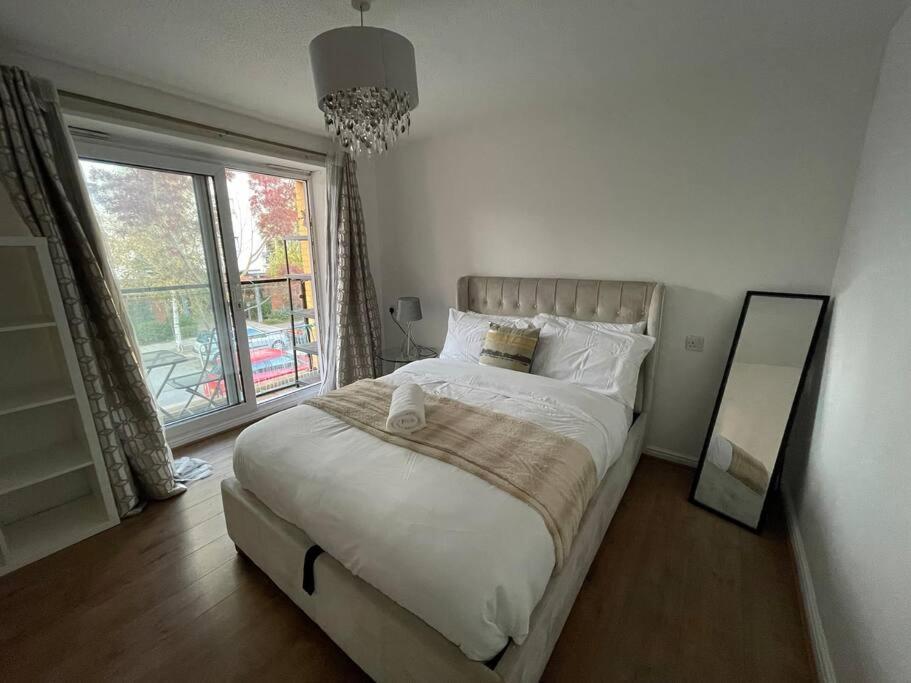Lovely 2-bed Flat Along The River Thames Londres
