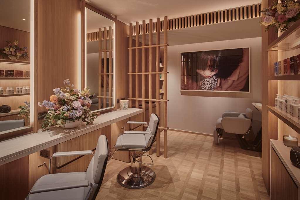 Hotel Claridge's, Maybourne Collection