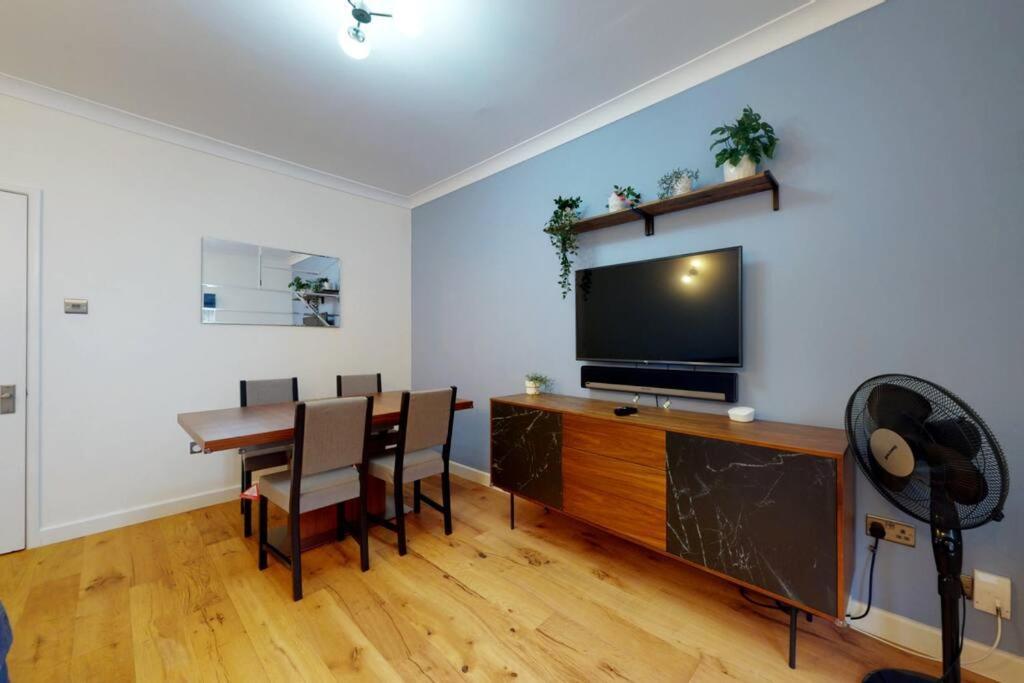 Apartamento Lovely 2-bedroom Flat Near Highgate