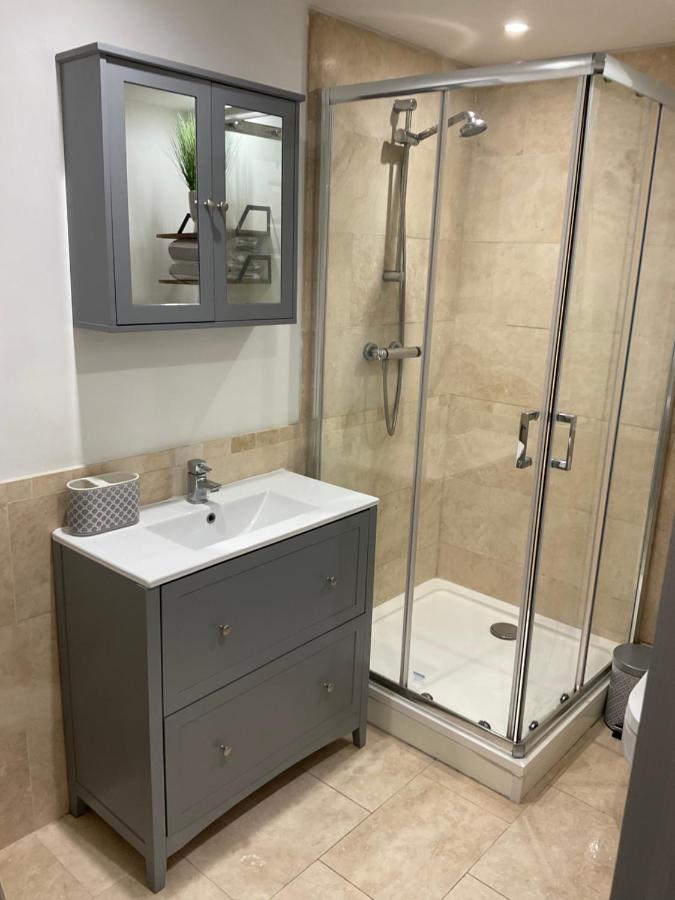 Apartment Avondale B London