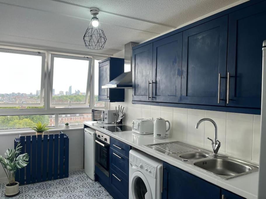 Battersea Park,nine Elms,family,london Apartment