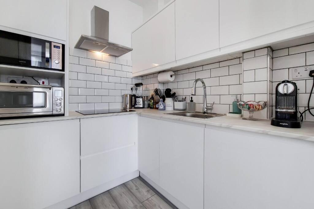 Immaculately Presented 1 Bed * Londres