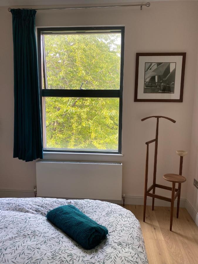 Bright & Beautiful Loft 10mins To Shoreditch London