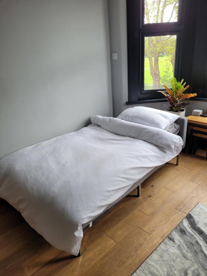 Arsenal And Tottenham Double Bedroom Londres