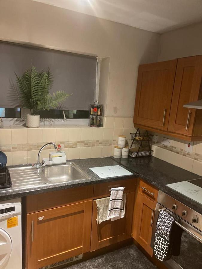 Lovely 2-bedroom With Free Wifi Apartamento Londres