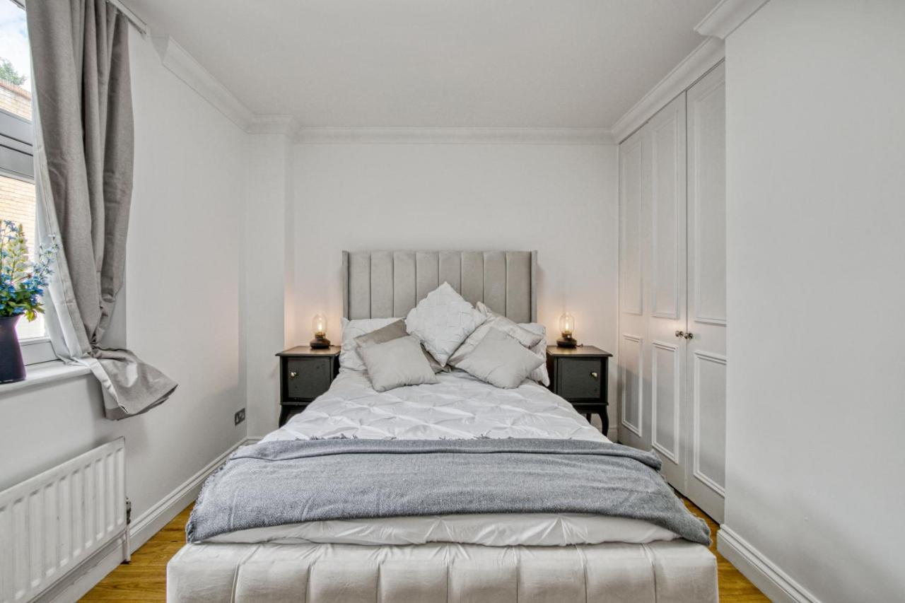 2-bed 2-bathroom Mayfair - Maddox St Apartment London